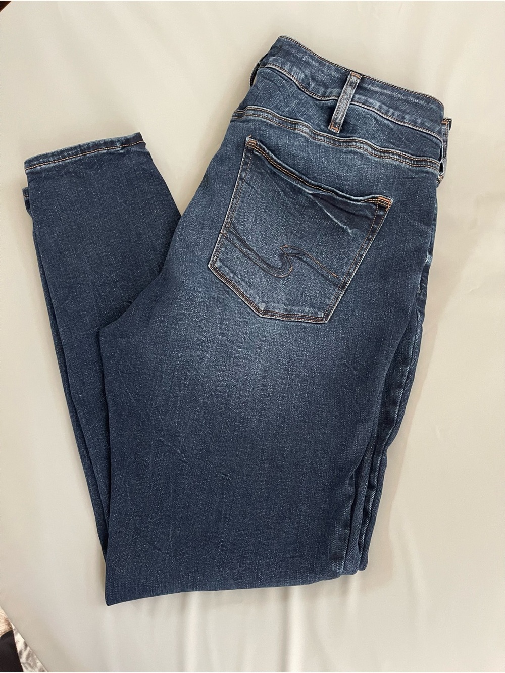 Silver Jeans Co Avery Skinny